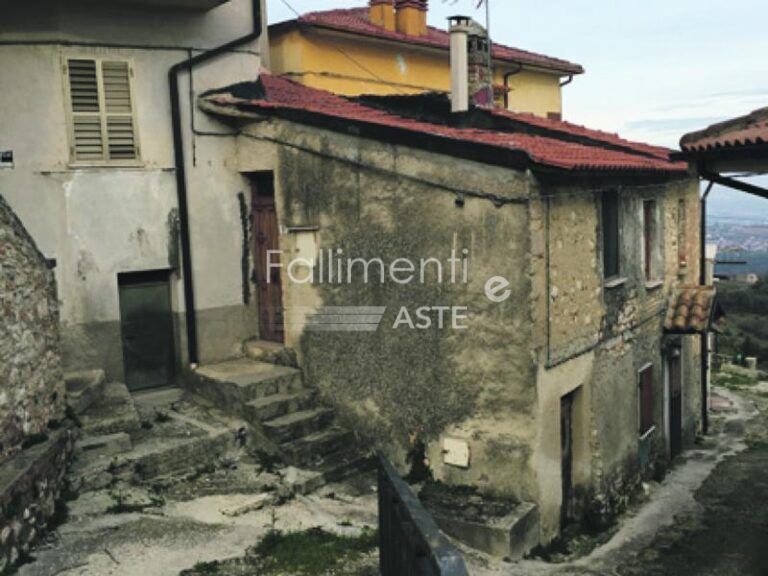 Esecuzione Immobiliare Nr. 113/2018 - Fallimenti e Aste
