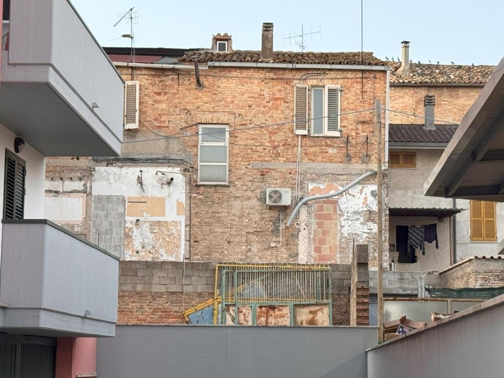 Esecuzione Immobiliare Nr. 121/2018