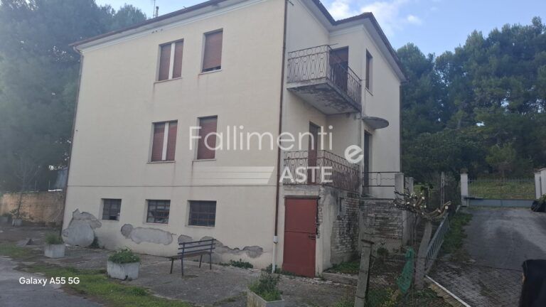 Liquidazione Giudiziale Nr. 33/2024 R.G. - Fallimenti e Aste