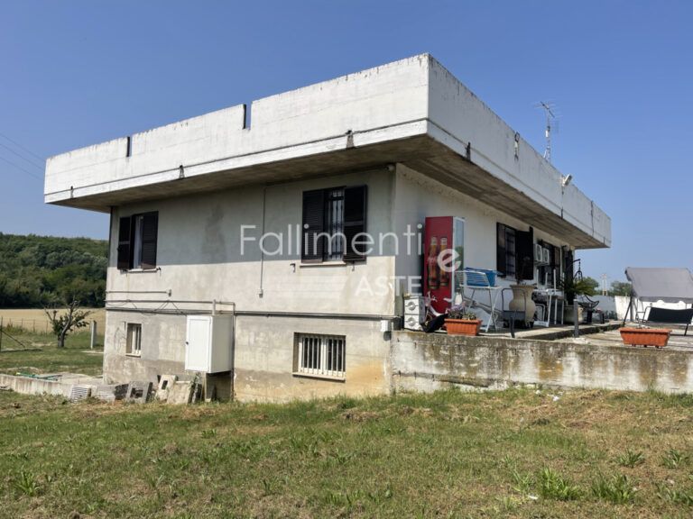 Esecuzione Immobiliare Nr. 30/2025 - Fallimenti e Aste