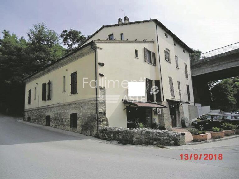 Esecuzione Immobiliare Nr. 394/2014 - Fallimenti e Aste