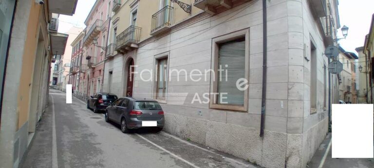 Esecuzione Immobiliare Nr. 231/2025 - Fallimenti e Aste