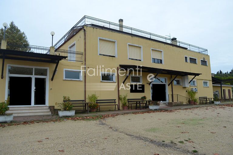 Esecuzione Immobiliare Nr. 349/2010 - Fallimenti e Aste