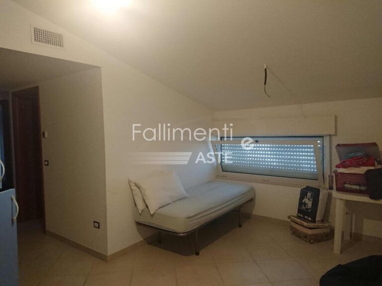 Esecuzione Immobiliare Nr. 90/2025 - Fallimenti e Aste